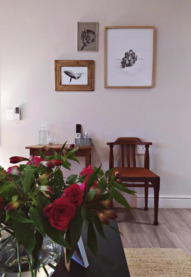 Apartment At Hermanus Waterfront Luaran gambar