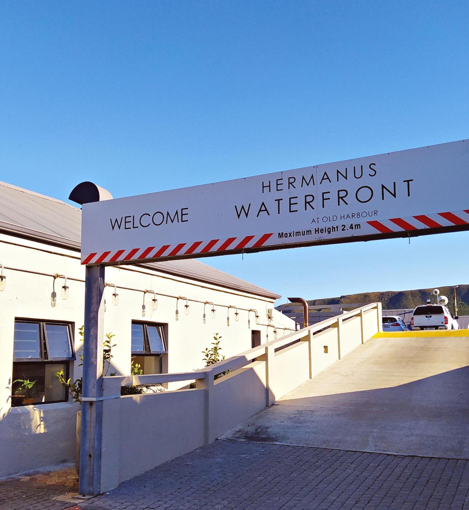 Apartment At Hermanus Waterfront Luaran gambar